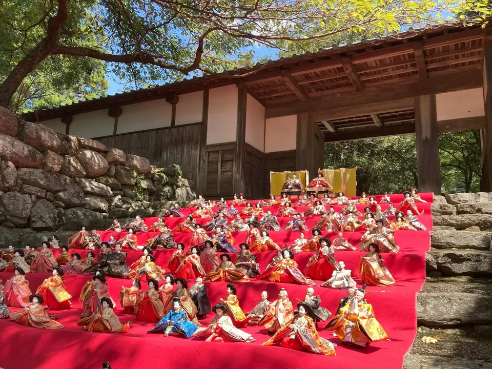 Akizuki Nochi no Hina Doll Display
